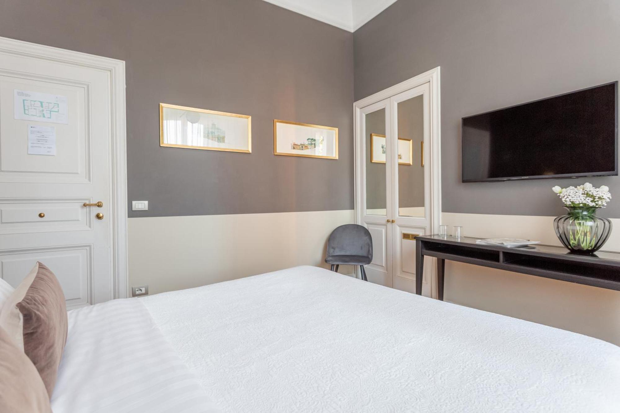Hotel Parrasio Rome Exterior photo